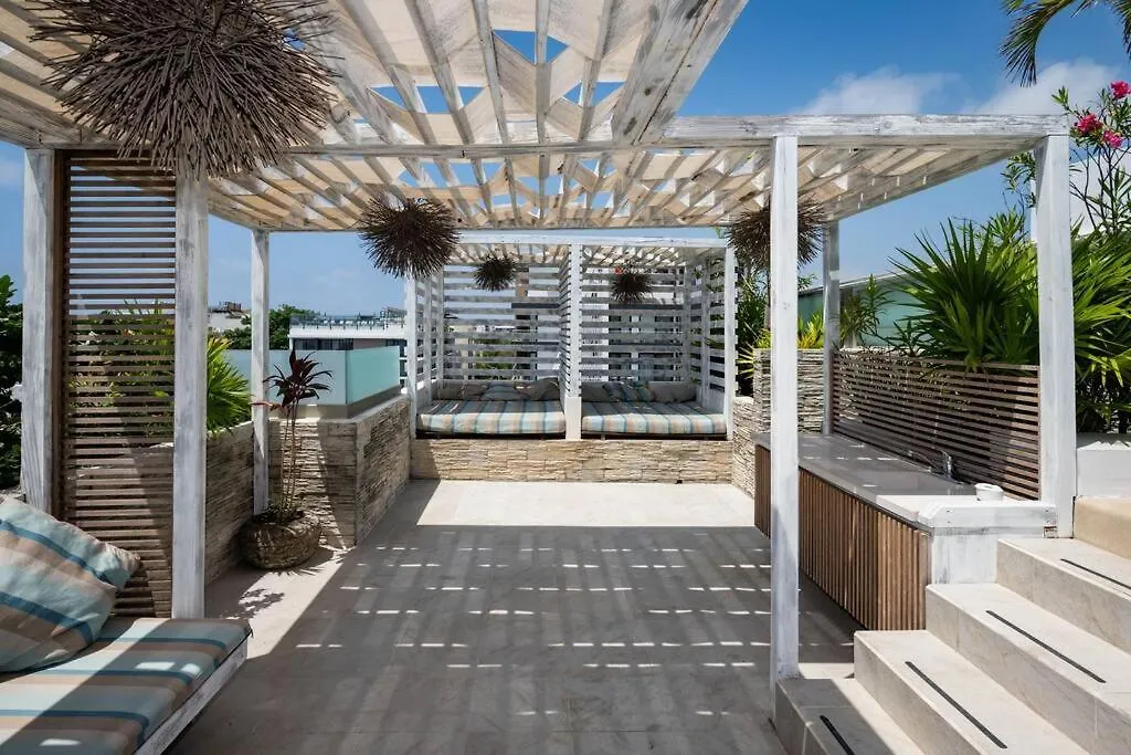 Newport Confort Y Estilo En Armonia Playa del Carmen 0*,