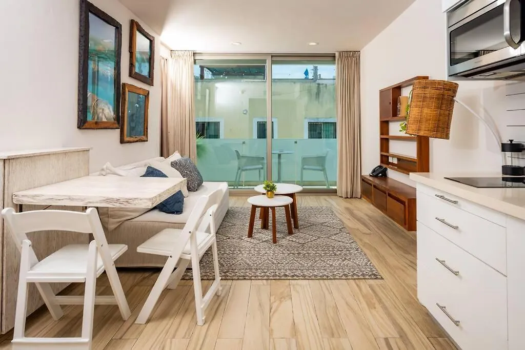 Newport Confort Y Estilo En Armonia Playa del Carmen Apartment